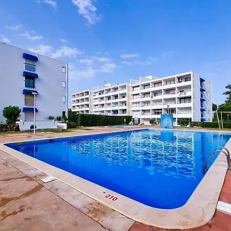 FLH Quarteira Terrace Flat with Pool I Apartment *